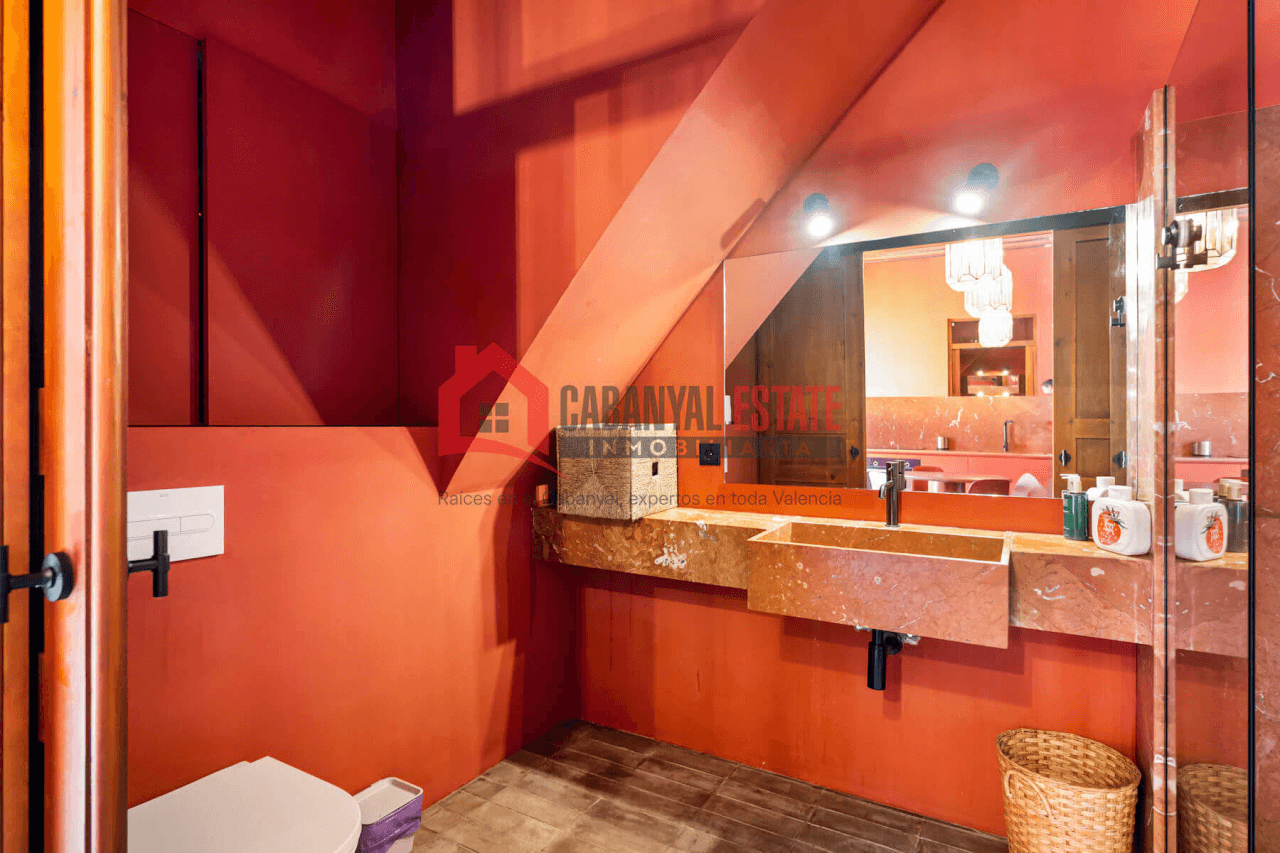Diseño, historia y ubicación prime: joya reformada en el corazón del Cabanyal