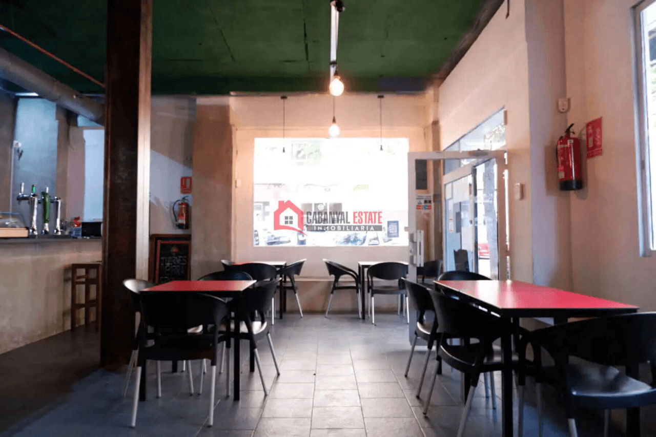 Oportunidad de inversión en Plaza Honduras: local en esquina con licencia definitiva