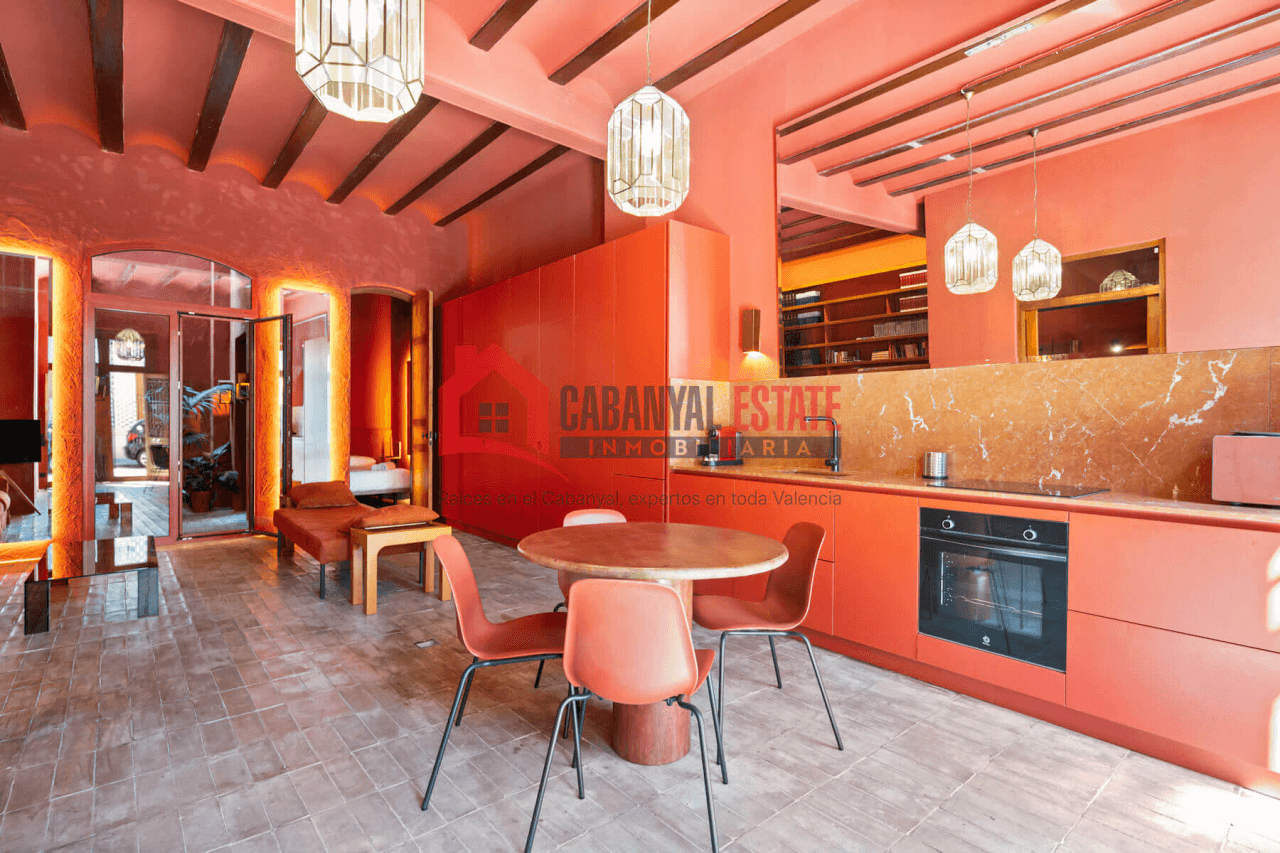 Diseño, historia y ubicación prime: joya reformada en el corazón del Cabanyal