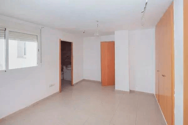 Exclusividad y amplitud en el corazón de Lliria. 130 m² útiles. Terraza y vistas.