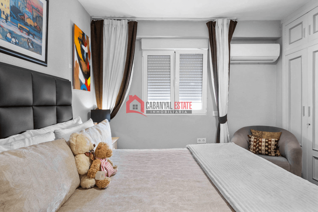 Piso frente al Parque del Oeste. Vistas despejadas, 4 hab. ¡Precio Negociable!