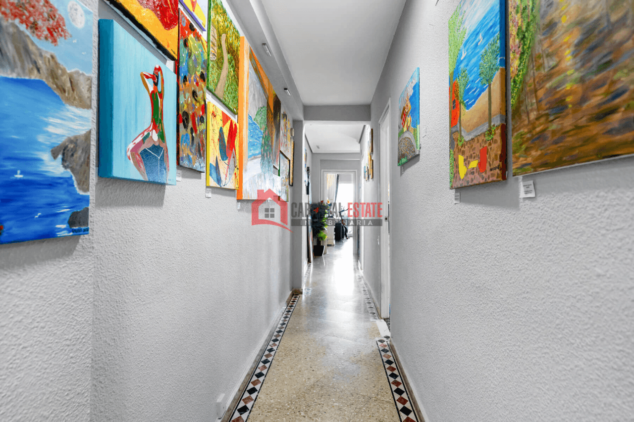 Piso frente al Parque del Oeste. Vistas despejadas, 4 hab. ¡Precio Negociable!