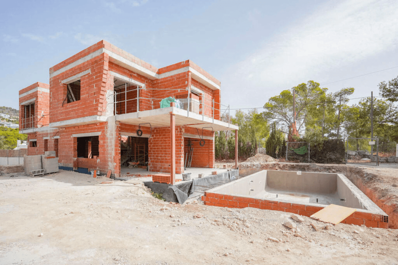 Exclusiva villa de obra nueva con piscina y eficiencia A en Calpe (Gran Sol)