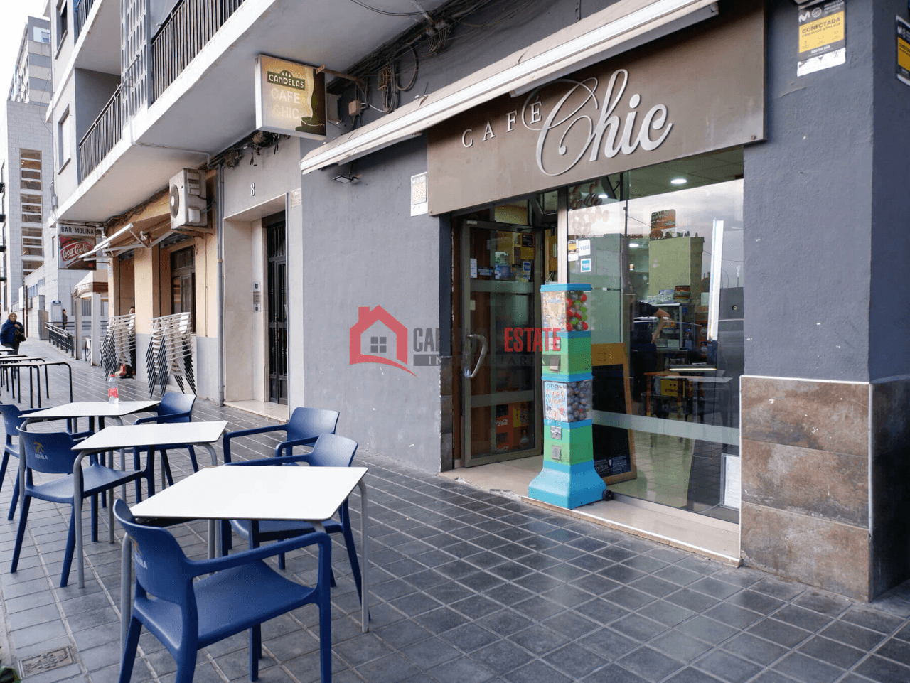 Cessione di caffetteria in pieno funzionamento vicino all'Ospedale Arnau de Vilanova - Campanar