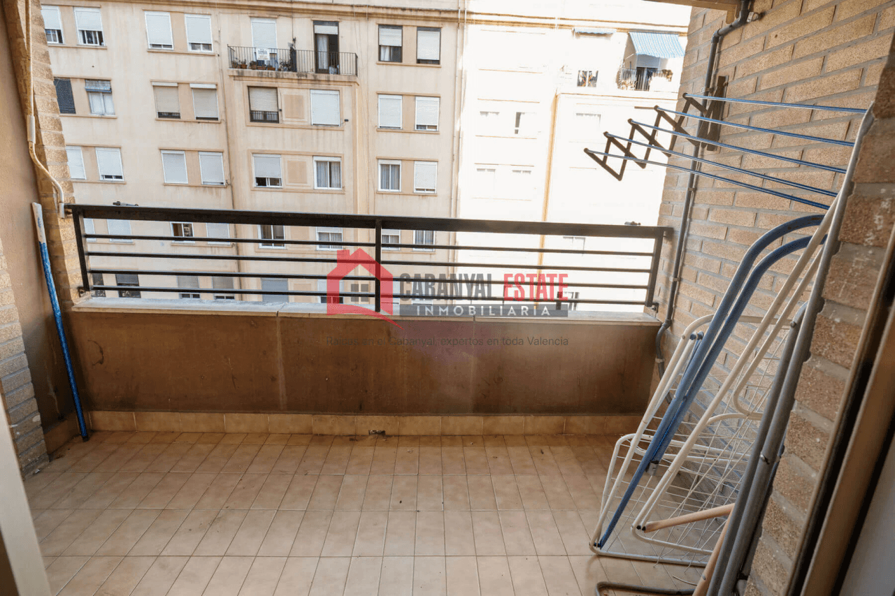 ¡Luz, amplitud y ubicación premium junto a Mestalla y Universidades!