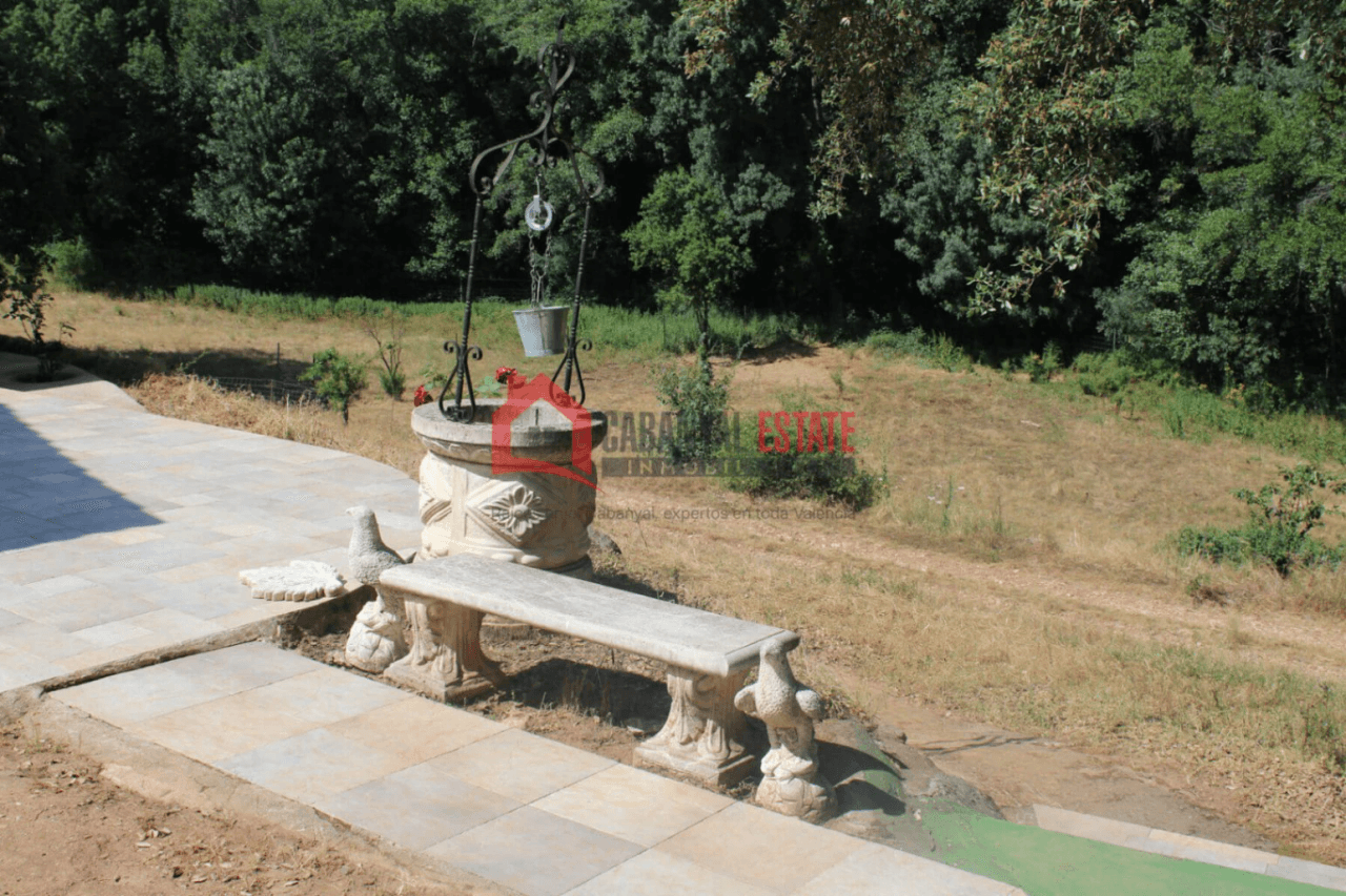 Encantadora finca rústica con chalet en Fuencaliente: Naturaleza, privacidad y confort